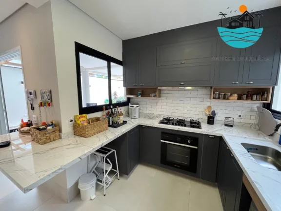 Imagem Casa a Venda e Locação de Temporada - Praia de Juquehy, 4 suítes, piscina privativa, 500m da praia e 250m² de área construída | Juquehy Imobiliária