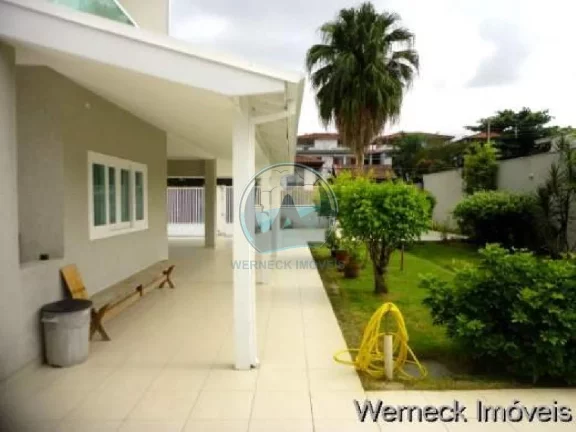 Imagem Imperdível Casa à Venda em Ubatuba-SP - 4 quartos, 4 suítes, 6 banheiros, 4 vagas de garagem - Bairro Itaguá - 540m² de área