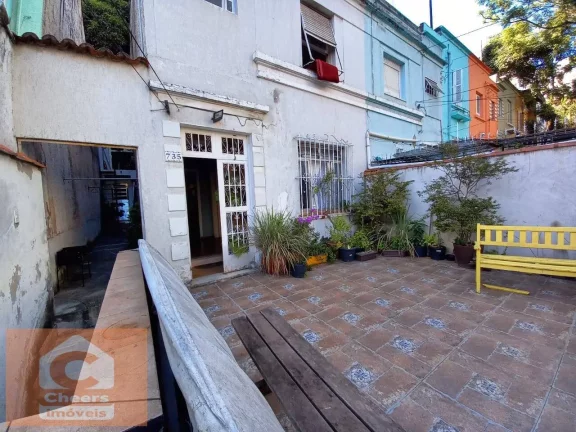 Imagem Sobrado - 200m² úteis - Metrô