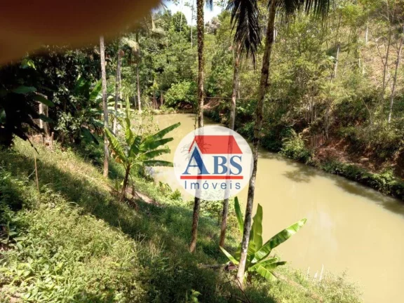 Imagem Sítio com 3 dormitórios à venda, 32800 m² por R$ 350.000,00 - Área Rural - Miracatu/SP