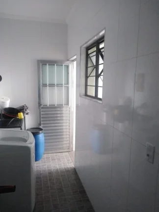 Imagem Casa 3 Dormitórios em excelente localização próxima ao Parque das Águas-Jardim Leocádia/SP