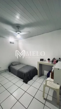 Imagem Oportunidade em CASA FORTE:246m², 05qts, 01 vaga -A VISTA.