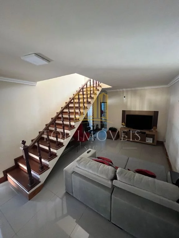 Imagem espaçosa casa três dormitórios suite espaço gourmet no Bosque dos eucaliptos