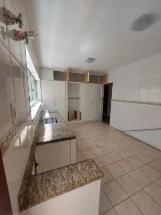 Imagem CASA TÉRREA PARA ALUGAR A 10 MINUTOS A PÉ DO METRÔ TAMANDUATEÍ. 3 DORMITÓRIOS E VAGA DE GARAGEM. PRÓXIMO AO SHOPPING CENTRAL PLAZA E PADARIA CEPAM.