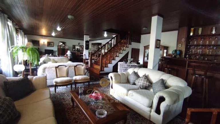 Imagem Casa para Venda em Teresópolis / RJ no bairro Tijuca