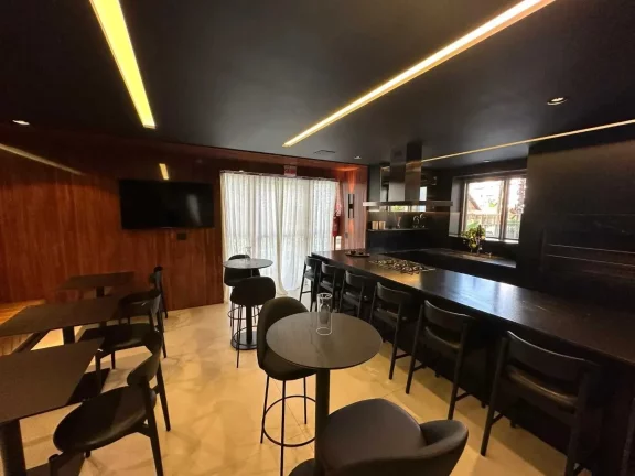 Imagem Apartamento semimobiliado com 3 dormitórios sendo 3 suítes e 2 vagas de garagem em Itajaí