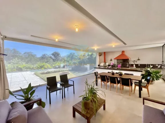 Imagem Casa em Condomínio a Venda no bairro Granja Viana - Cotia, SP