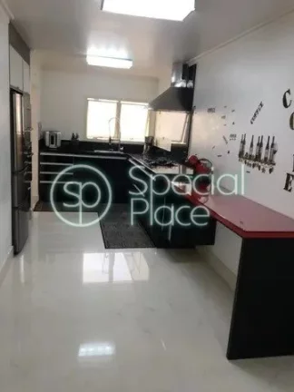 Imagem 150 metros 3 suítes 2 por andar Ar condicionado Área de serviço Closet Cozinha americana Dependê...