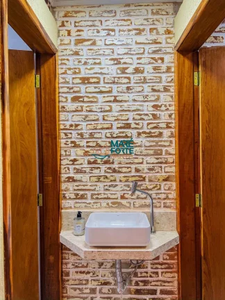 Imagem LINDA CASA ASSOBRADADA COM ÁREA DE LAZER E HIDROMASSAGEM NO ITAGUÁ!