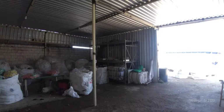 Imagem Galpão para alugar, 100 m² por R$ 4.740,00/mês - Vila Urupês - Suzano/SP