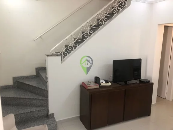 Imagem Linda Casa no Boqueirão com 200m²,sendo 4 dormitórios e 1 suíte, vaga para dois carros com quintal grande
