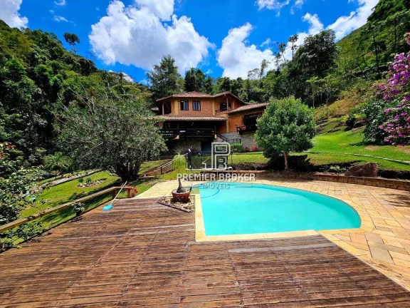 Imagem Casa à venda, 298 m² por R$ 2.250.000,00 - Albuquerque - Teresópolis/RJ