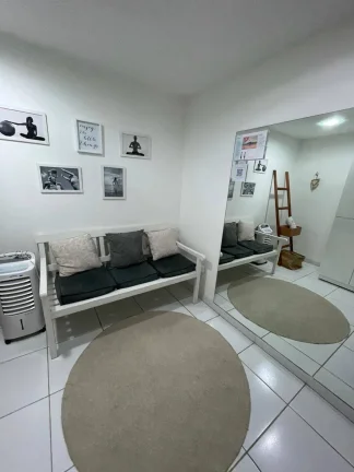 Imagem Casa Comercial Itaim Bibi - 200M², 8 Salas, 5 Banheiros