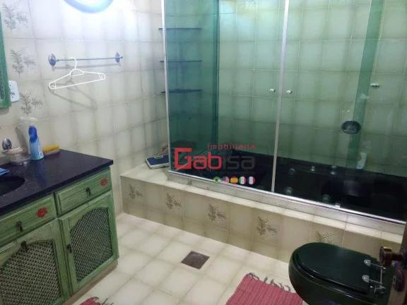 Imagem Casa com 3 dormitórios à venda, 283 m² por R$ 800.000,00 - Centro - São Pedro da Aldeia/RJ