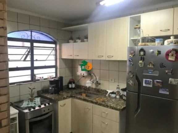 Imagem Casa para Venda em Mairinque, Centro, 3 dormitórios, 3 suítes, 1 banheiro, 2 vagas