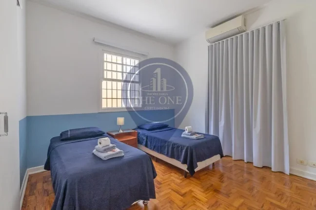 Imagem Casa para venda ou locação no Jardim Europa, São Paulo-SP! 3 quartos, 3 suítes, 2 salas, 3 banheiros, 2 vagas, 300m².