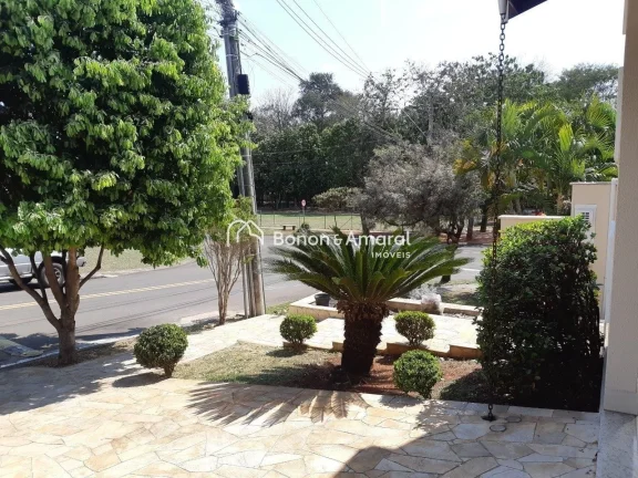 Imagem Esta casa no Condomínio Residencial Aurora em Paulínia-SP tem uma área construída de 230m² em u...