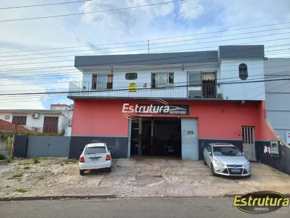 Sobrado próximo ao bairro Dores