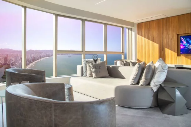 Inspirado no luxuoso universo náutico, o Yachthouse by Pininfarina, em Balneário Camboriú, Santa ...