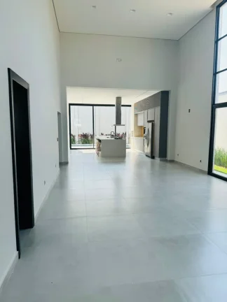 Imagem Casa de luxo no Condomínio na Vila Martins em Itu-SP: 3 quartos, 3 suítes, 3 salas, 5 banheiros e 4 vagas de garagem!