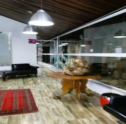 Imagem Casa Térrea à Venda na Vila Madalena - São Paulo/SP.