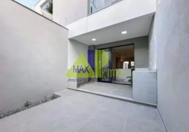 Imagem SOBRADO FRONTAL 150M²/04 SUÍTES/02 VAGAS/SACADA