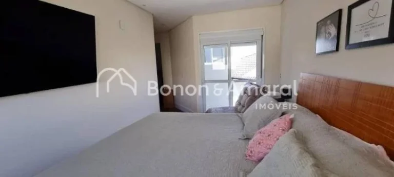 Imagem Linda casa à venda em Valinhos/SP, em condomínio fechado, com 4 quartos, piscina e ar condicionado...