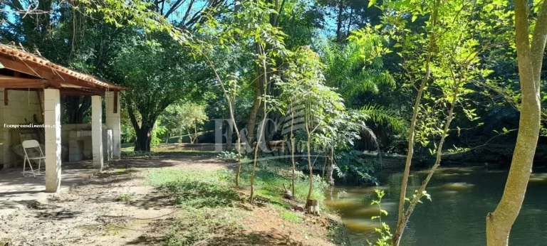 Imagem Chácara para Venda em Limeira, Rodovia Anhanguera, 3 dormitórios, 2 suítes, 1 banheiro, 5 vagas