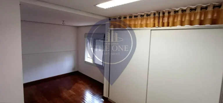 Imagem Imperdível oportunidade de adquirir uma casa de luxo no Sumaré, São Paulo-SP: 4 quartos, 2 suites, 2 salas, 3 banheiros, 2 vagas, 170m²!