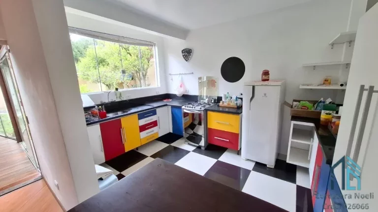 Imagem Casa c/ edícula, residencial/comercial, 03 quartos c/suítes, 10 vagas, no Mossungue em Curitiba - PR