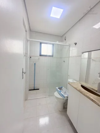 Imagem Cobertura Reformada com Espaço Gourmet – Vila Tupi, Praia Grande-SP