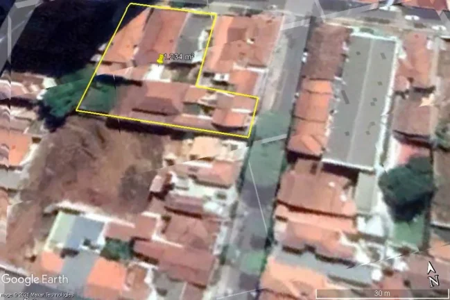 Área na região central da cidade, ótima para empreendimentos de médio e alto padrão.
 Excelente...