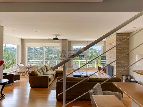 Imagem Casa à venda em Campos do Jordão – Com 7 suítes e vista panorâmica