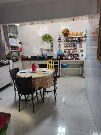 Imagem Casa com 3 quartos na Chácara Bela Vista, em terreno com 150m² com 100m² de área construída pos...