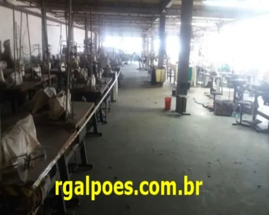 Imagem Galpão para Venda em RIO DE JANEIRO, VIGÁRIO GERAL, 4 banheiros