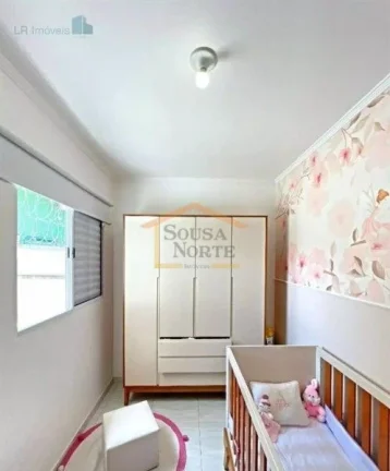 Imagem Casa em condomínio fechado, 2 dormitórios, sendo os 2 suítes, sala 2 ambientes, cozinha planejada...