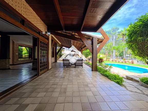 Imagem Casa para Venda em Salvador, Piatã, 5 dormitórios, 4 suítes, 5 banheiros, 2 vagas