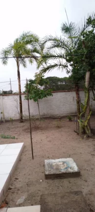 Imagem Terreno com Ampla Casa Não Averbada em Shangri-la - Estuda Permuta
