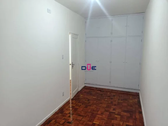 Imagem Apartamento Reformado com 3 Dormitórios e Garagem Privativa em Santos