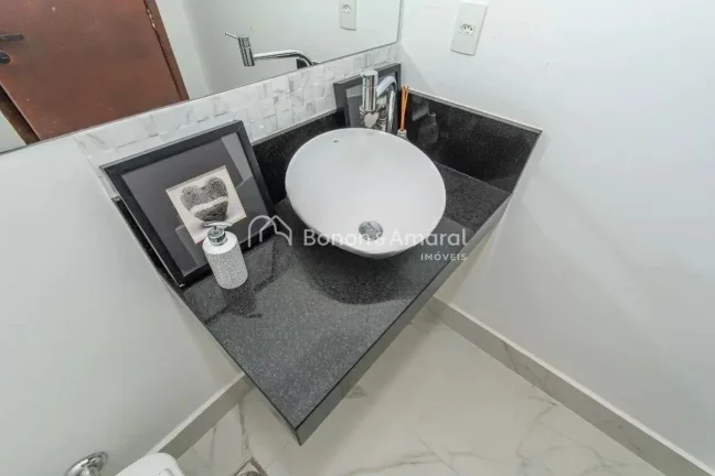 Imagem Com 219 m², esta casa oferece a combinação perfeita de conforto, sofisticação e qualidade de vi...