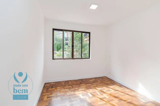 Imagem Apartamento com 3 Quartos, 1 Suíte à venda, 105 m² por R$ 635.000 - Água Verde - Curitiba/PR