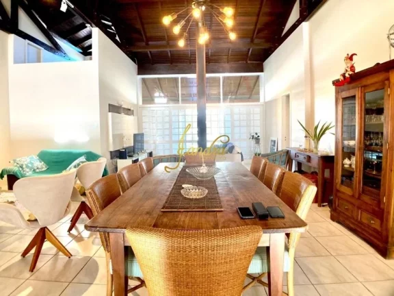 Imagem Casa em Atlântida perto mar, com 04 dormitórios e piscina