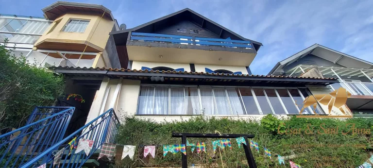 Imagem Locação de Casa com Potencial para Pousada/Guest House em Campos do Jordão