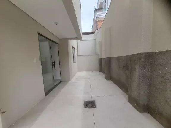 Imagem ELEVADOR+ VARANDA+VAGA COBERTA E DEMARCADA