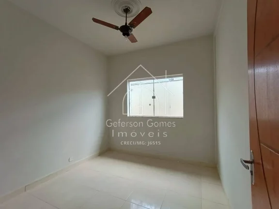 Imagem Casa com 3 quartos à Venda, Nicolini - Mantena