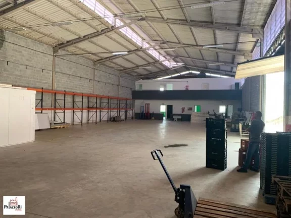 Imagem Galpão INDUSTRIAL Santana de Parnaíba - SP - Recanto Sombra do Ipê