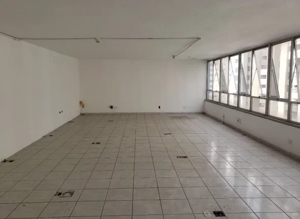 Imagem Sala Comercial Clínica Perto Metrô Campo Belo Aluguel, 70m² por R$ 2.890/mês - Av Padre Antônio José dos Santos 449 - Brooklin - São Paulo/SP - SA0404