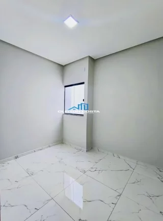 Imagem Casa para Venda em Feira de Santana, Mangabeira, 3 dormitórios, 1 suíte, 1 banheiro, 2 vagas