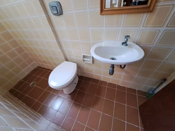 Imagem APARTAMENTO AMPLO, MOBILIADO COM 2 DORMITÓRIOS MAIS O 3º DORMITORIO OPCIONAL