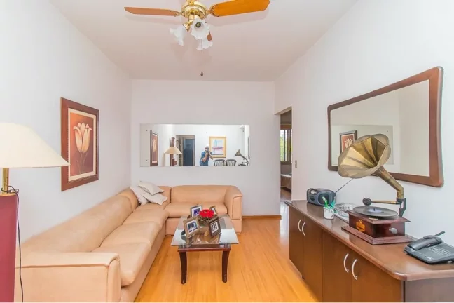 Imagem FCA 464 Apto 612521067-4 - Apartamento à venda no bairro Floresta - Porto Alegre/RS